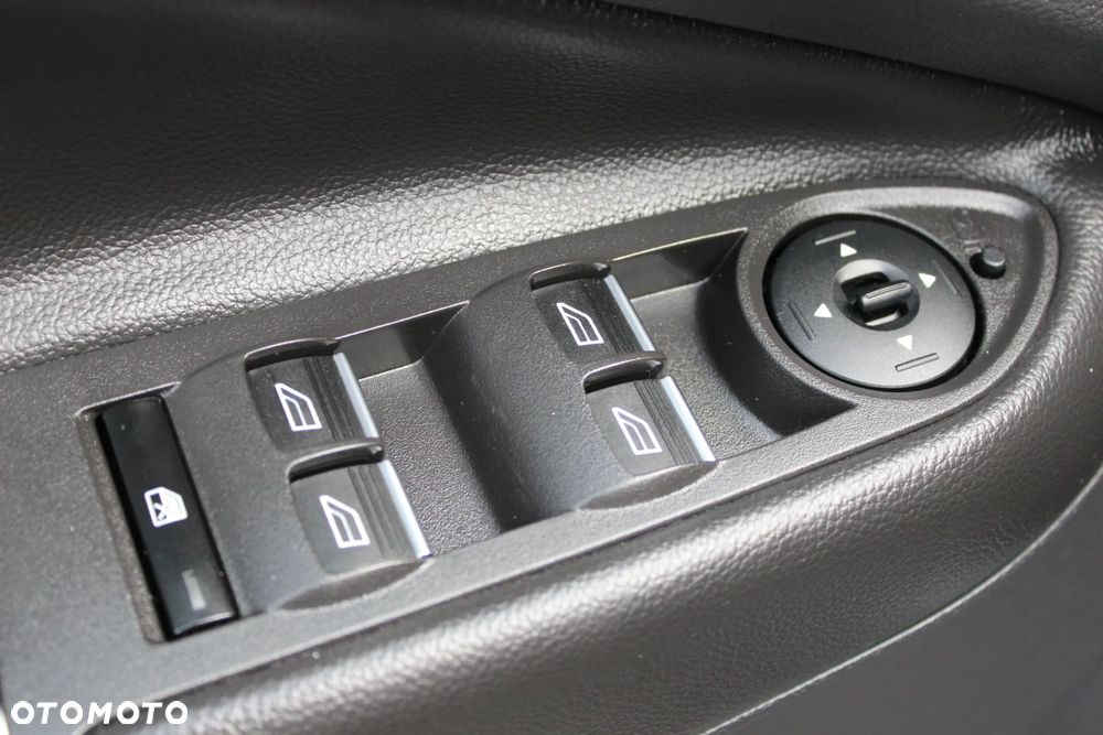 Ford Kuga 2.0 TDCi 4x4 Titanium - 35