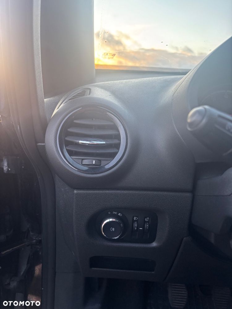 Opel Corsa 1.4 16V Edition 111 Jahre - 18