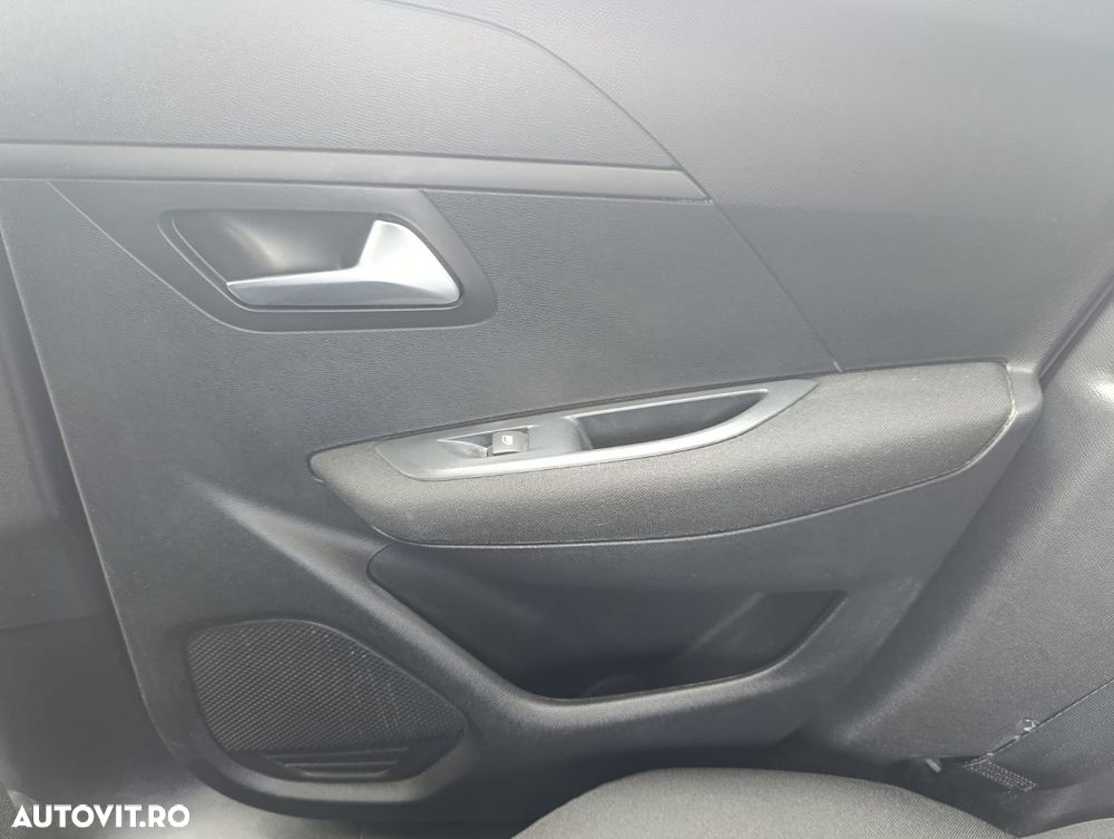 Peugeot 208 1.2 L PureTech STT Active Pack - 24