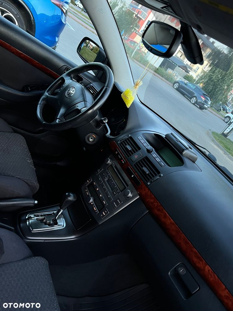 Toyota Avensis 2.0 VVT-i Automatik Executive - 18