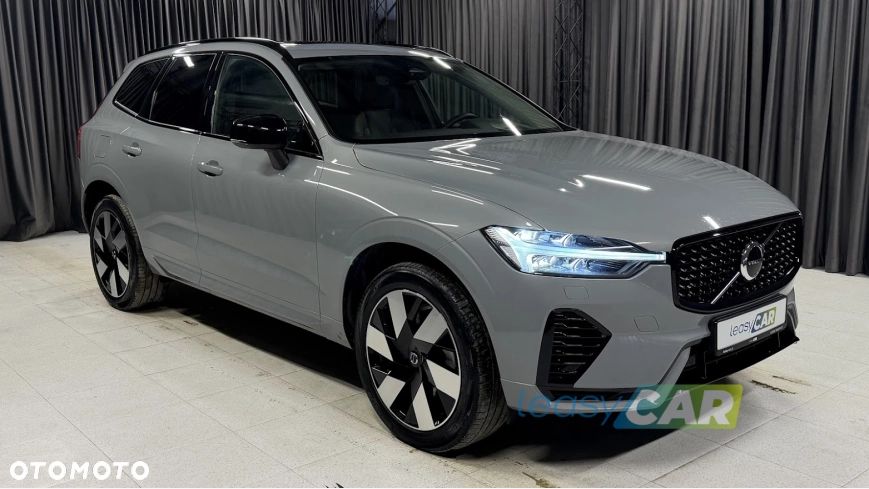 Volvo XC 60 T6 Plug-In Hybrid AWD Ultra Dark - 3