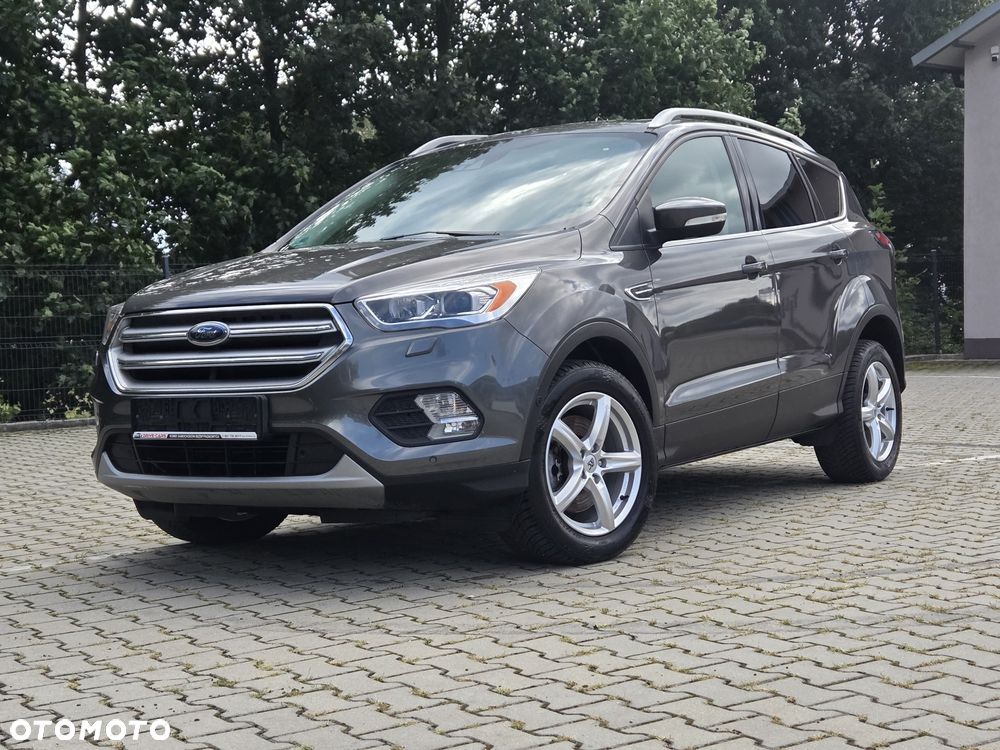 Ford Kuga 2.0 TDCi 2x4 Titanium - 1