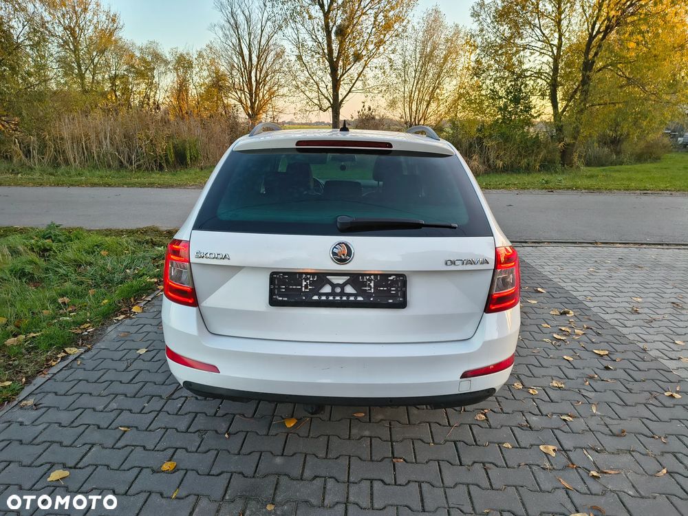Skoda Octavia 2013 photo 3