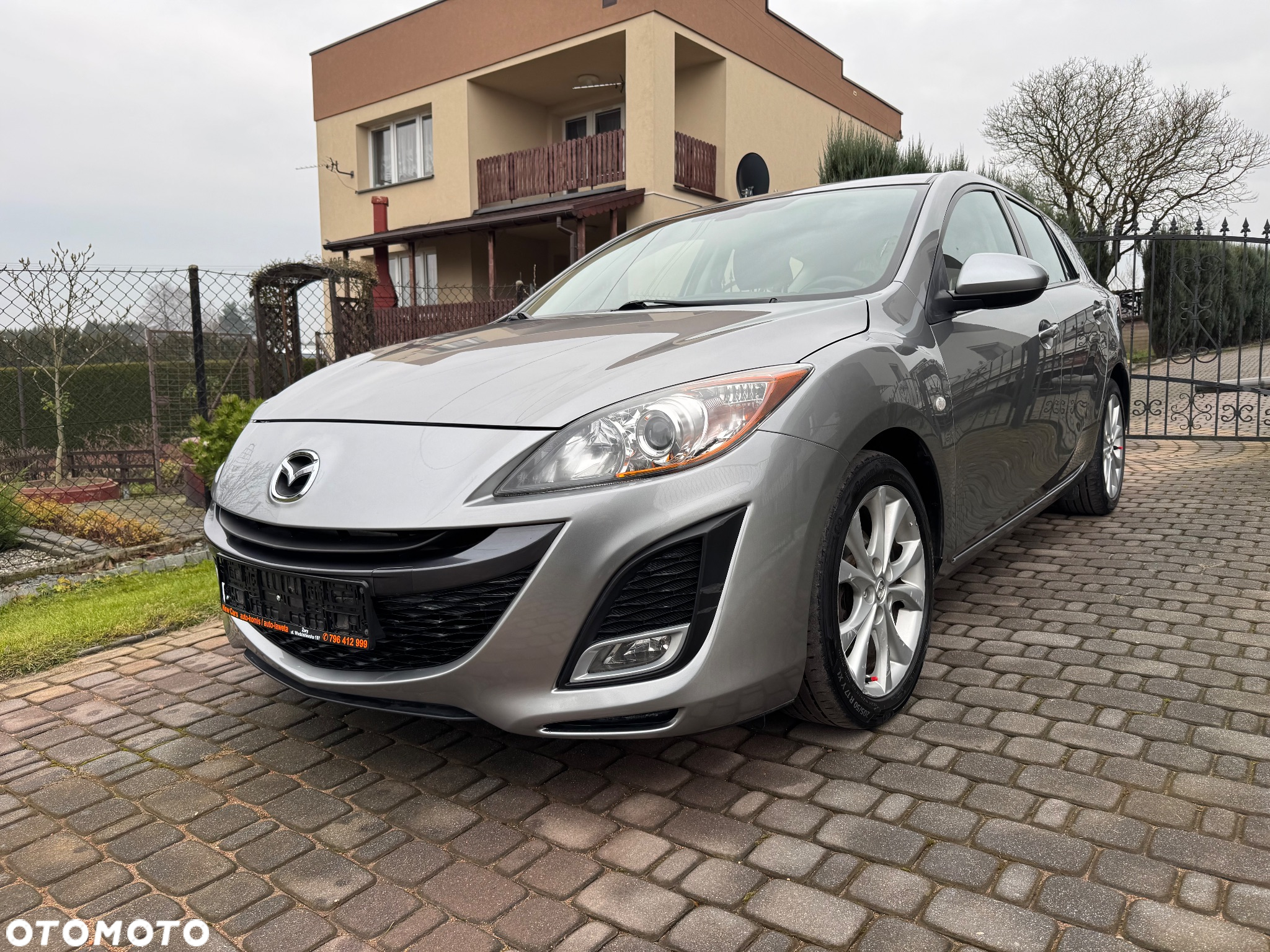 Mazda 3 1.6 Exclusive + - 2