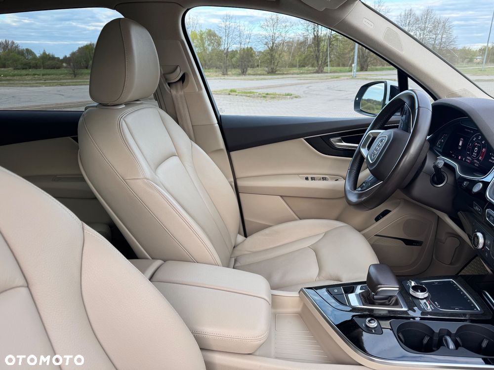 Audi Q7 3.0 TFSI Quattro Tiptronic - 7
