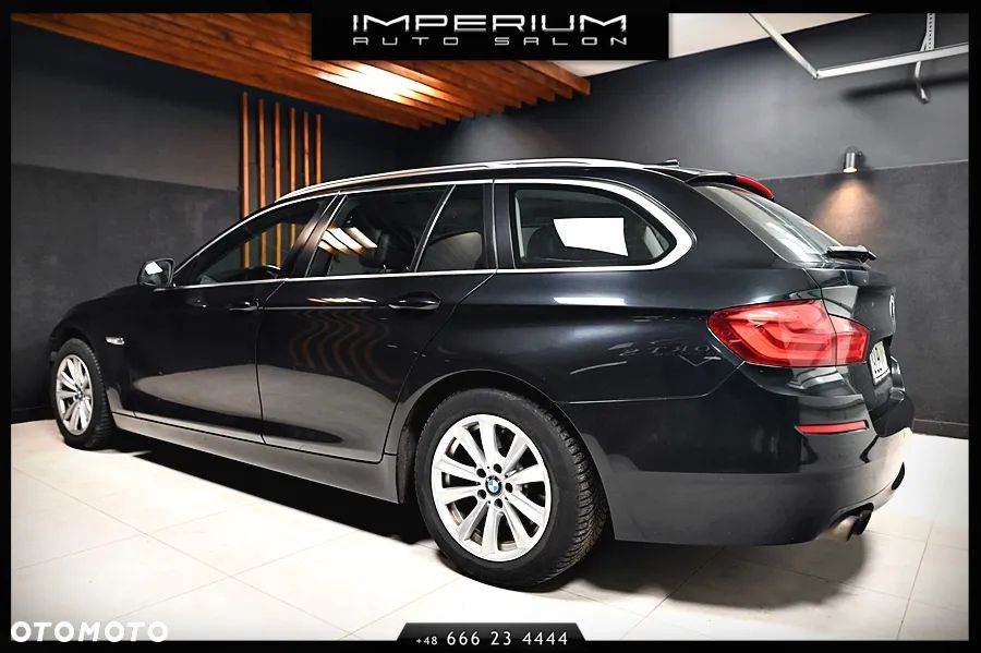BMW Seria 5 525d Touring Modern Line - 10