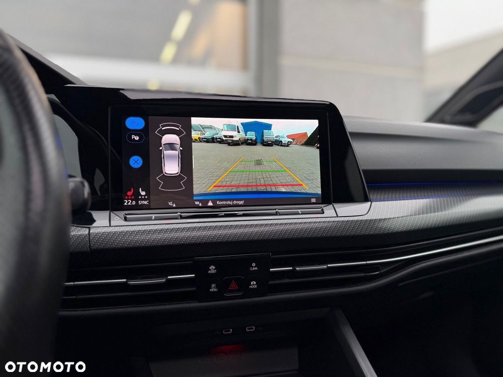 Volkswagen Golf - 22