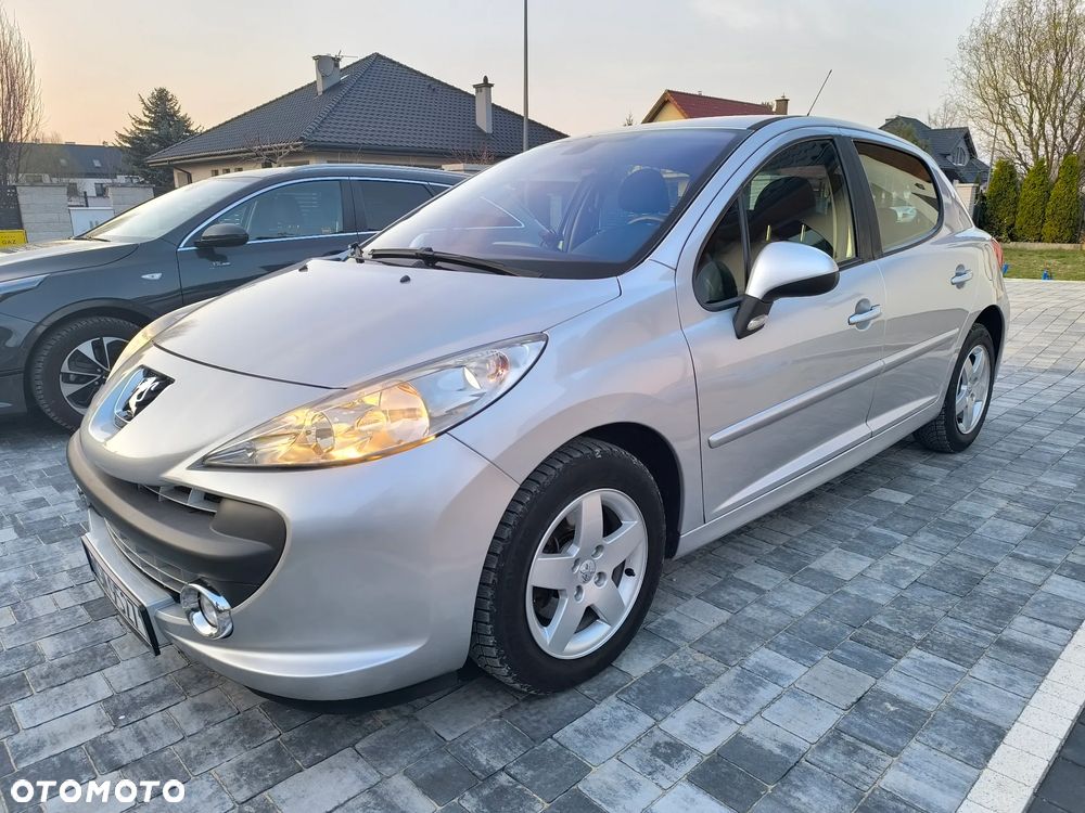 Peugeot 207 - 2