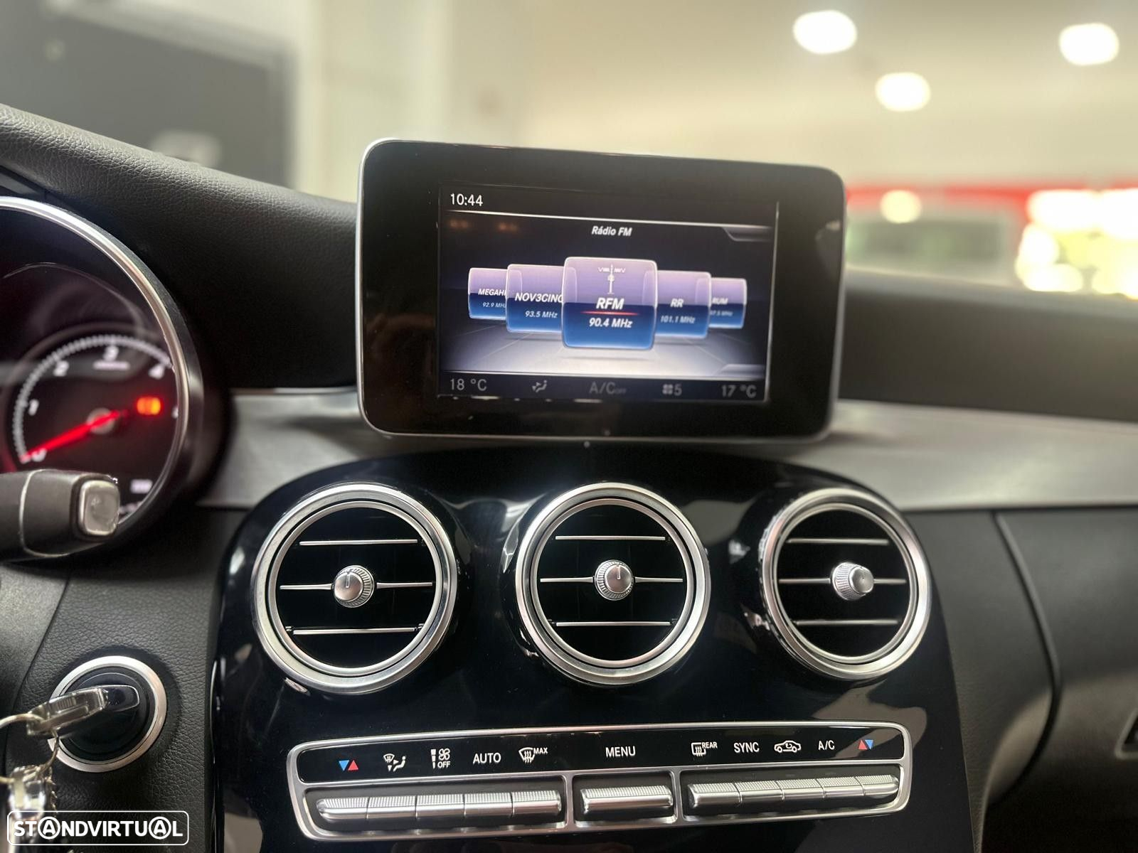 Mercedes-Benz C 250 d Coupe 9G-TRONIC AMG Line - 34