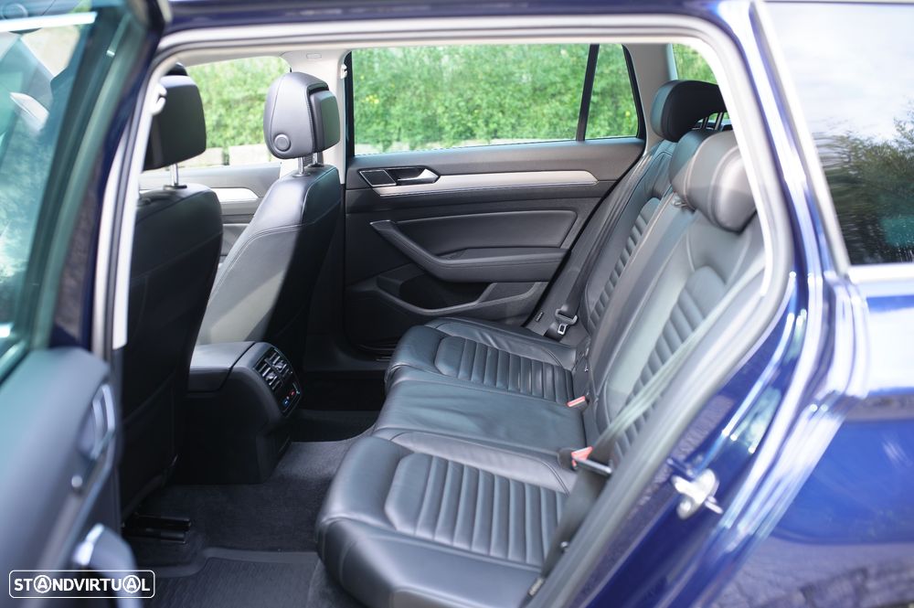 VW Passat Variant - 34