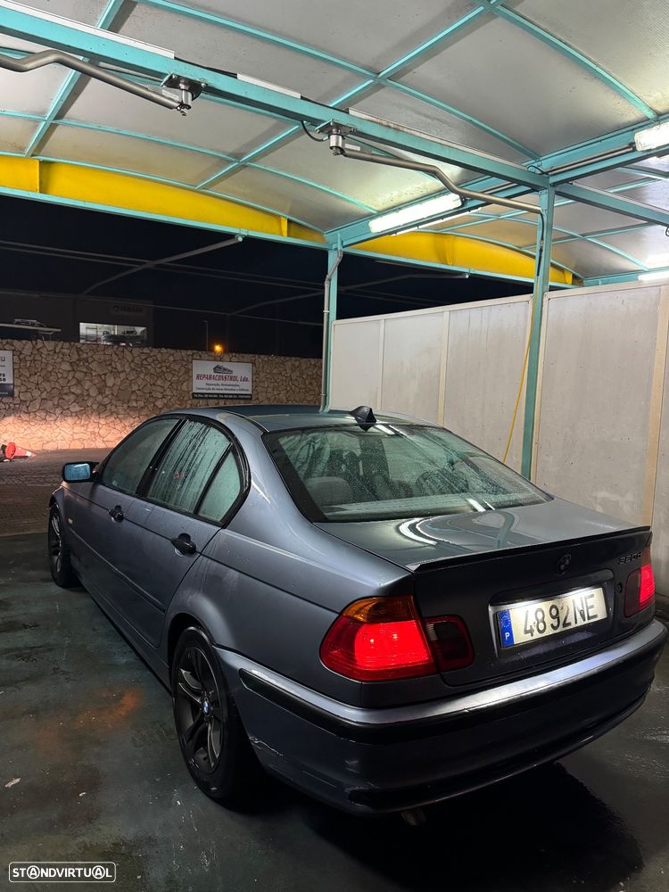 BMW 320 - 6