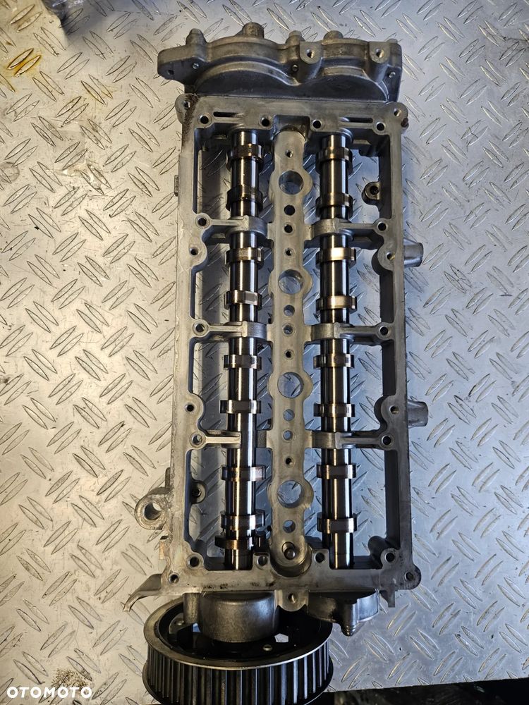 Wałki rozrządu Kia Hyundai 1.6 crdi 24400-2u011 uszkodzone