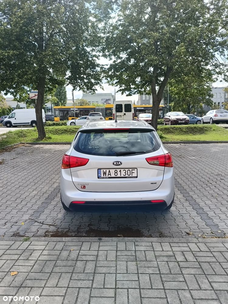 Kia Ceed - 4