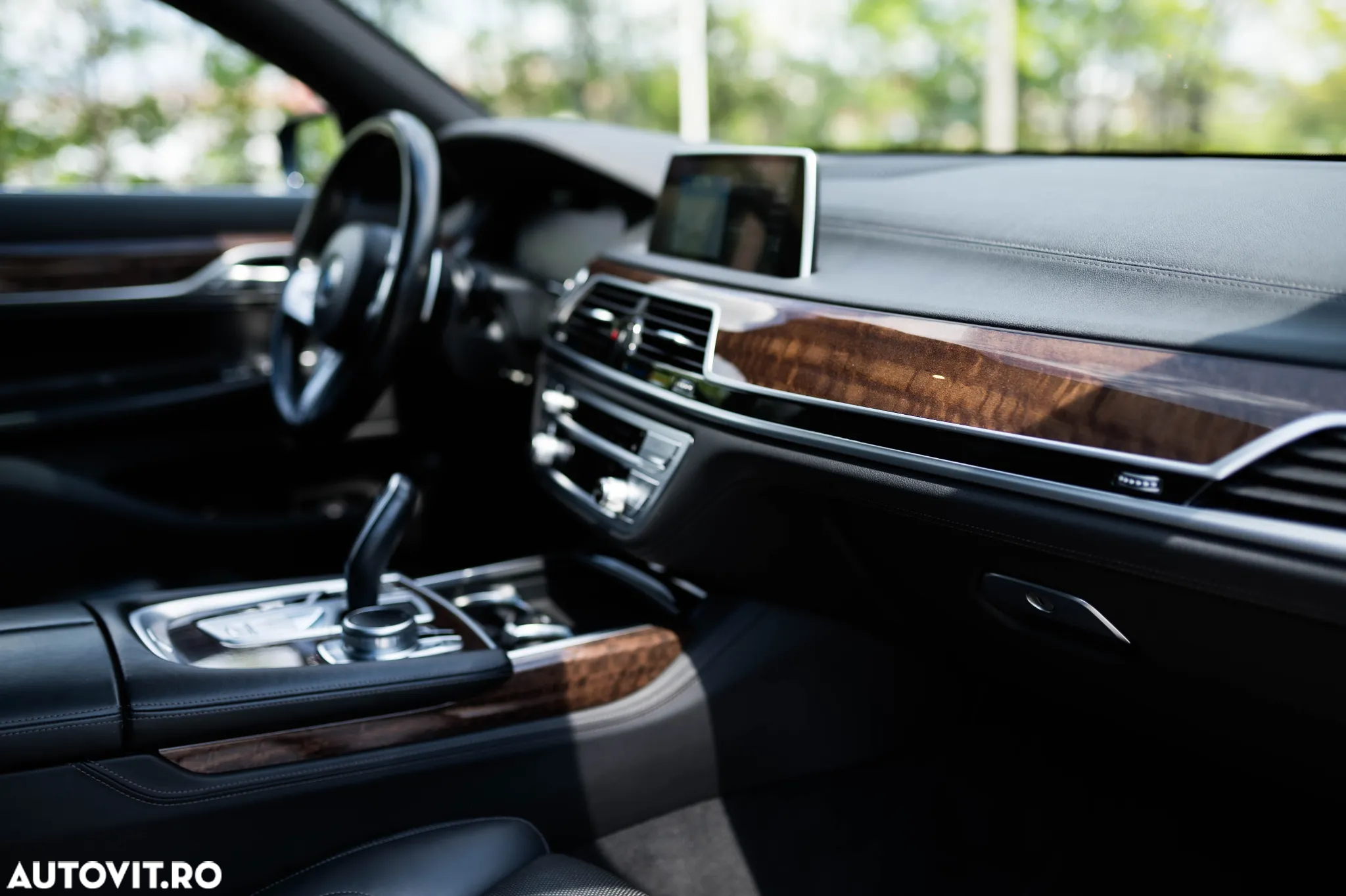 BMW Seria 7 730d xDrive - 27