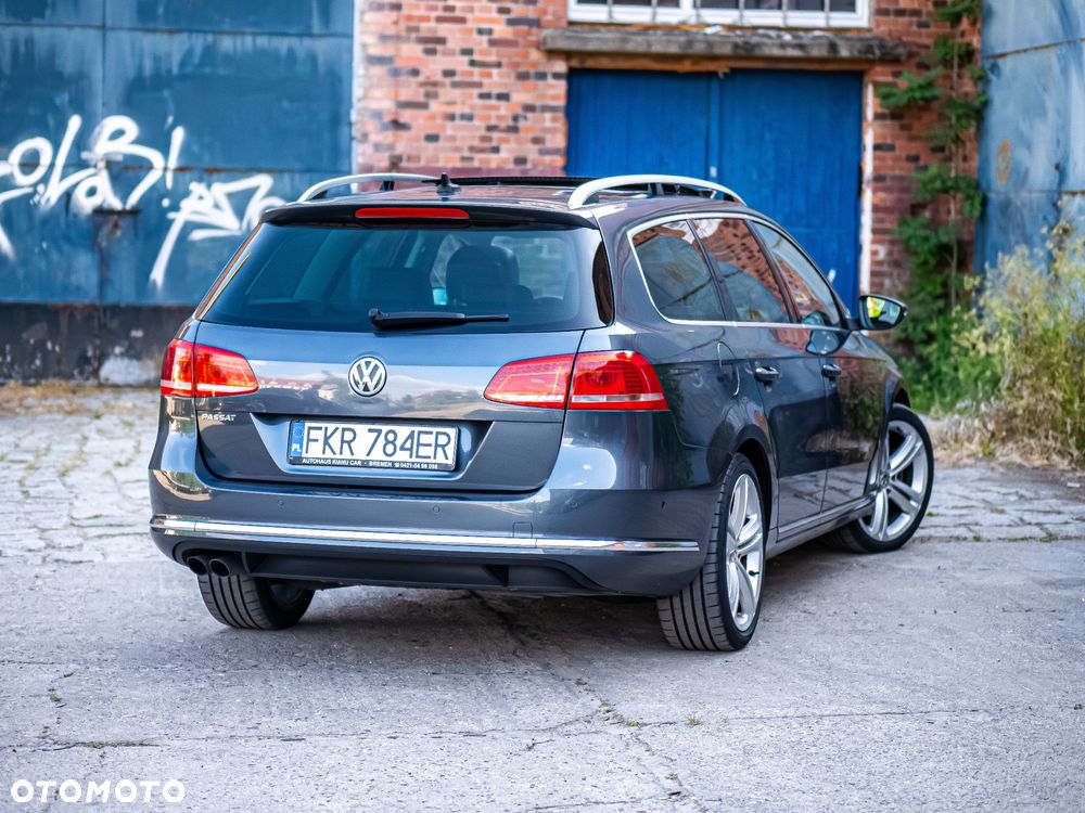 Volkswagen Passat 2.0 TDI Highline - 20