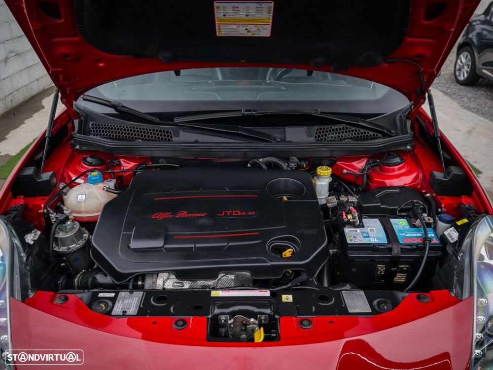 Alfa Romeo Giulietta 1.6 JTDm Exclusive - 39