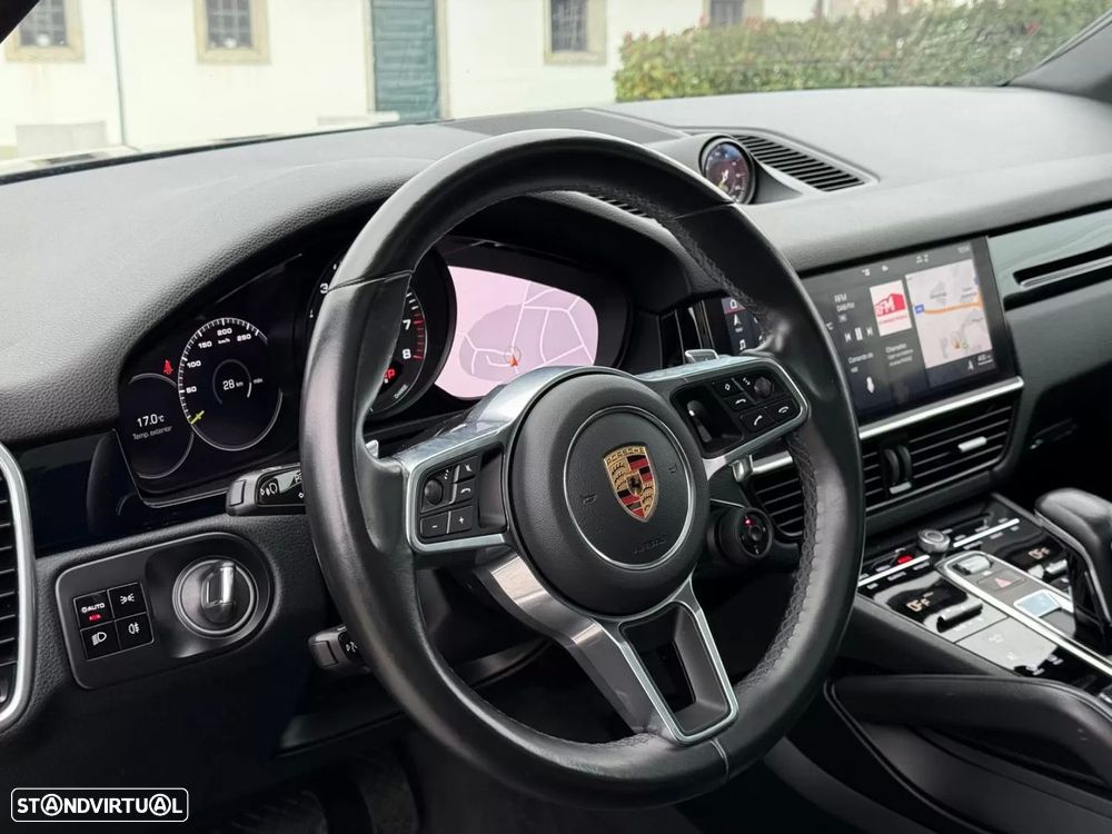 Porsche Cayenne Coupé - 26
