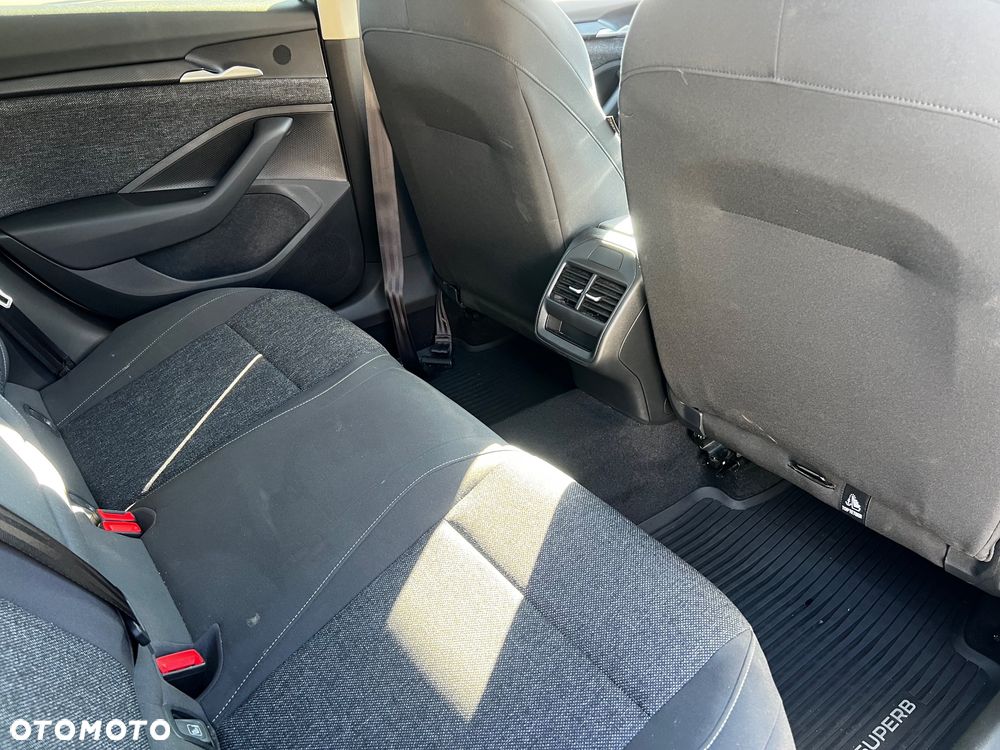 Skoda Superb 1.5 TSI Ambition DSG - 14