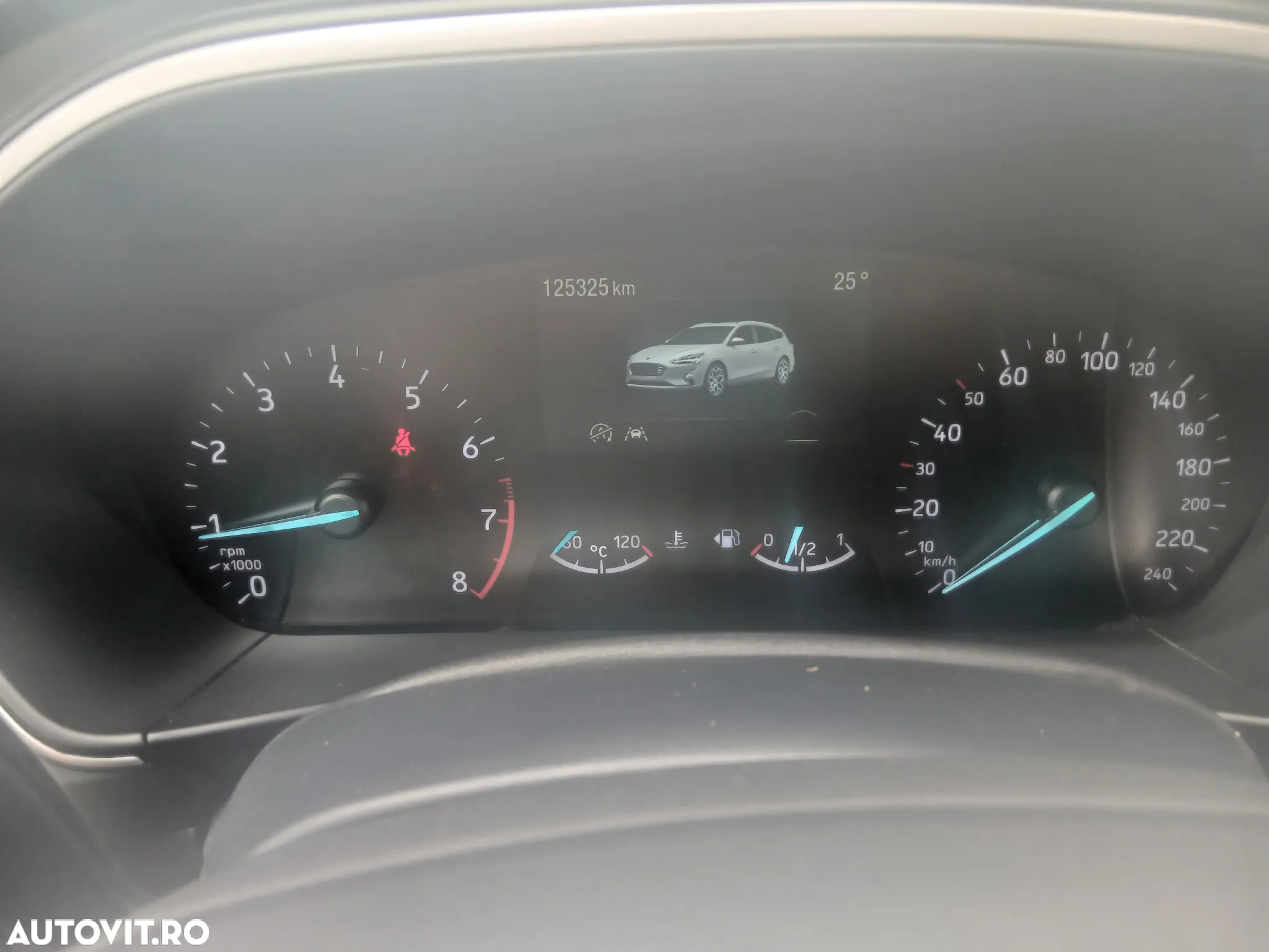 Ford Focus 1.0 EcoBoost Start-Stopp-System COOL&CONNECT - 9