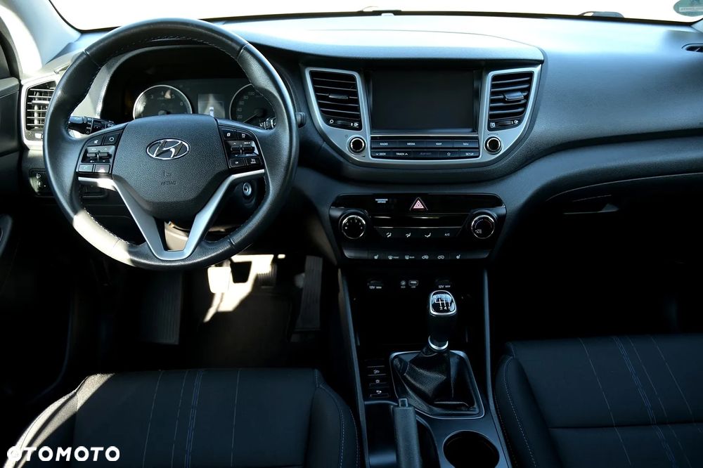 Hyundai Tucson blue 1.6 GDi 2WD Intro Edition - 26