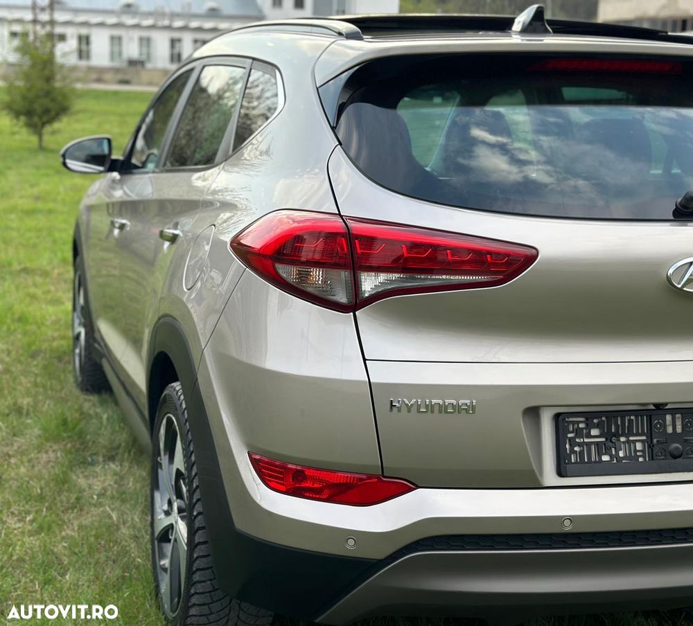 Hyundai Tucson 2.0 CRDI 4WD Automatik Style - 13