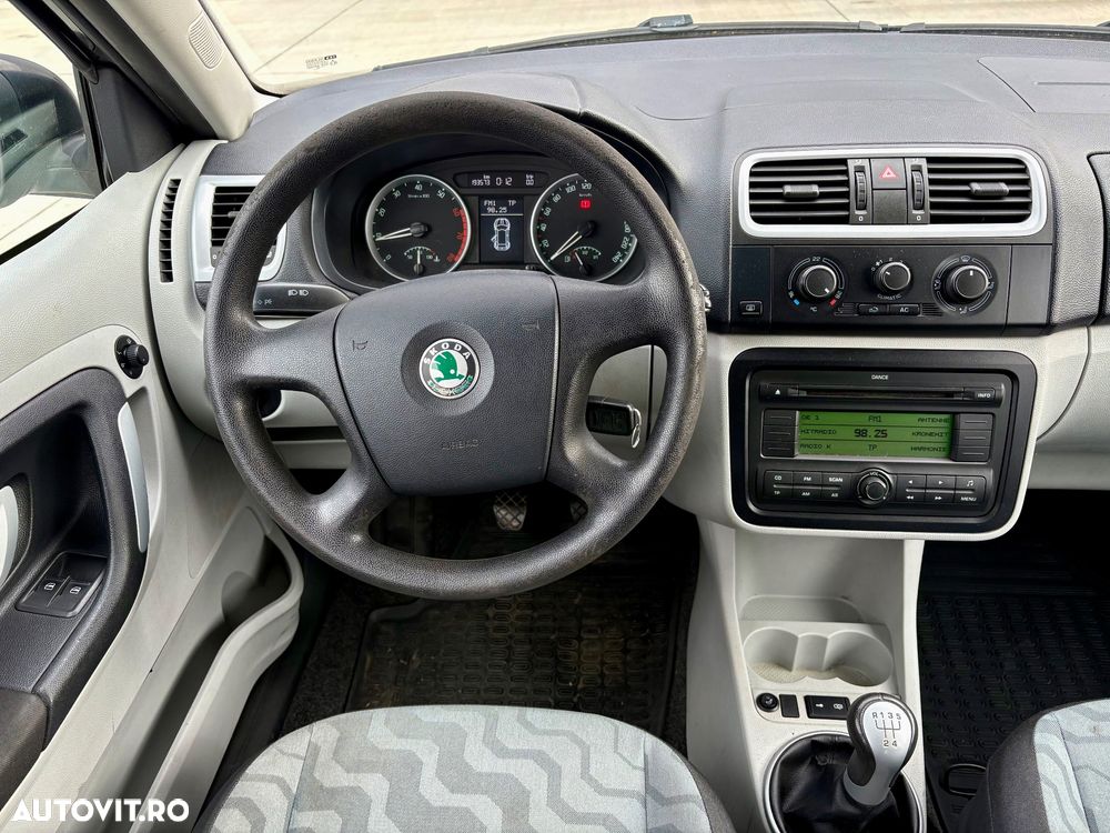 Skoda Fabia 1.2 HTP Syle Edition - 5