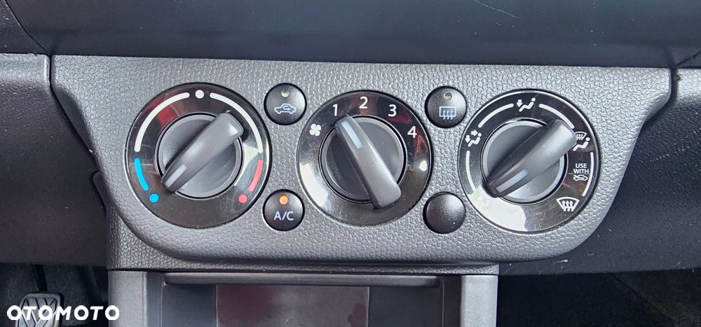 Suzuki Swift 1.3 4x4 Comfort - 25