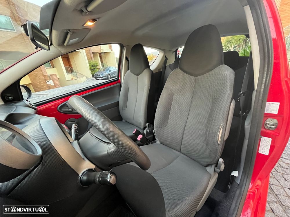 Toyota Aygo CoolRed - 6