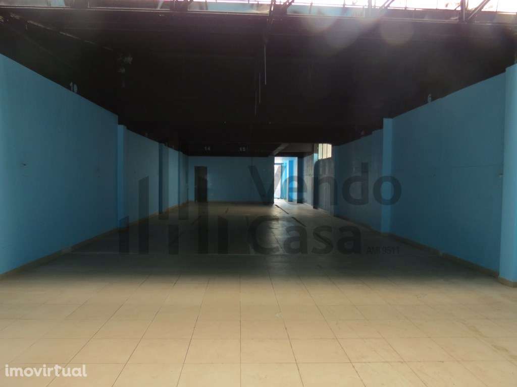 Vende-se Armazém/Loja - Braga Centro - Grande imagem: 5/19