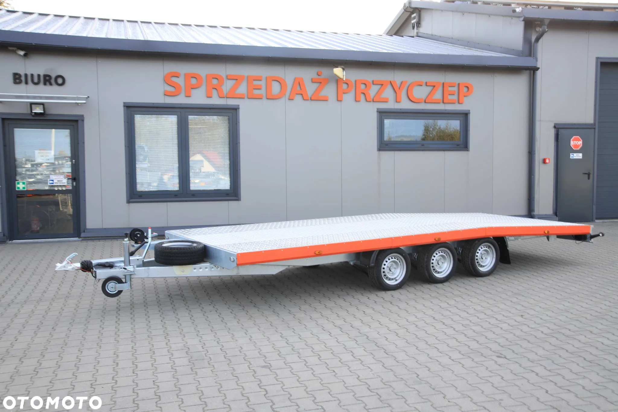 Niewiadów Jupiter kolorowa blenda 5.5x2.1 wypełnienie alu ryfel 3 osie koła 195R13C DMC 3500 kg - 12