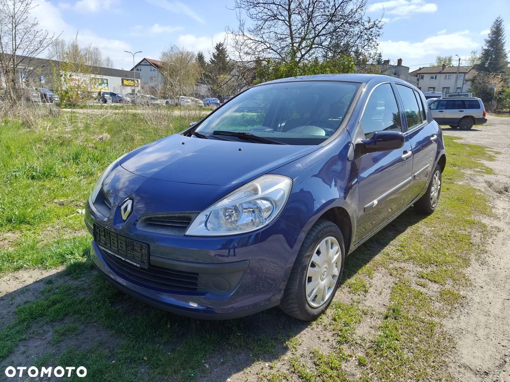 Renault Clio - 1