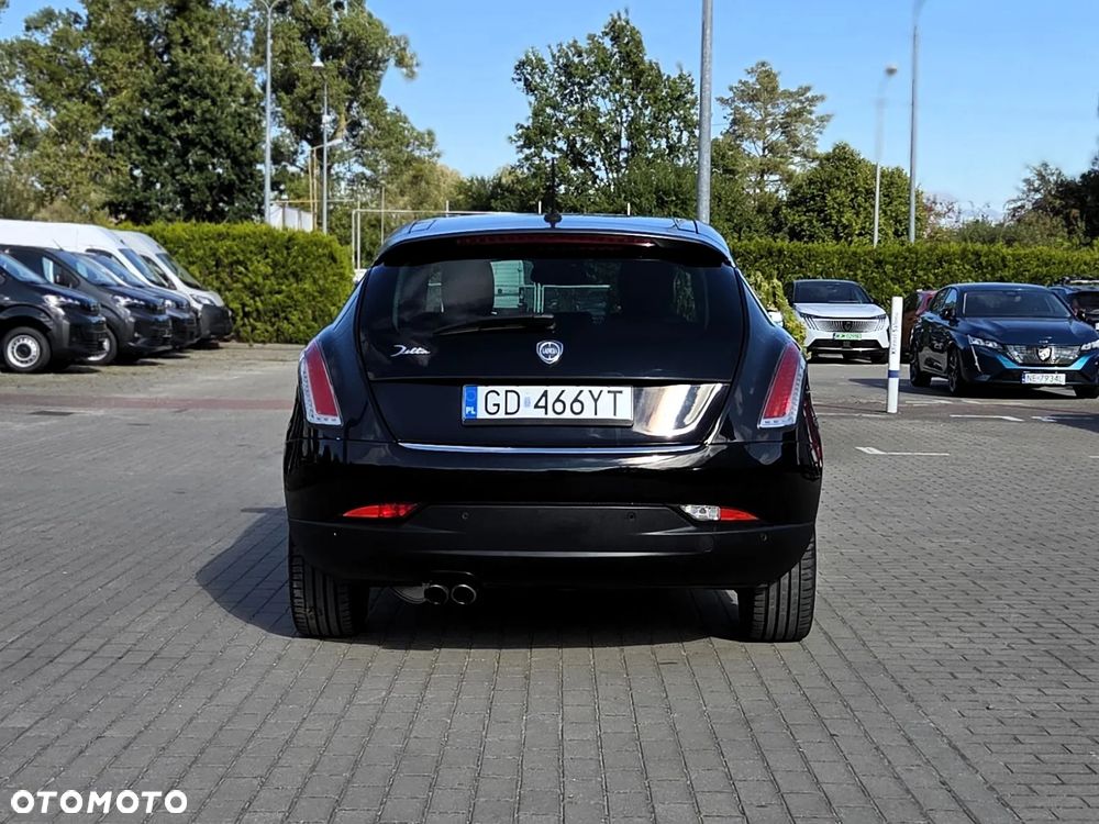 Lancia Delta 1.8 T-Jet Platino Sportronic - 6