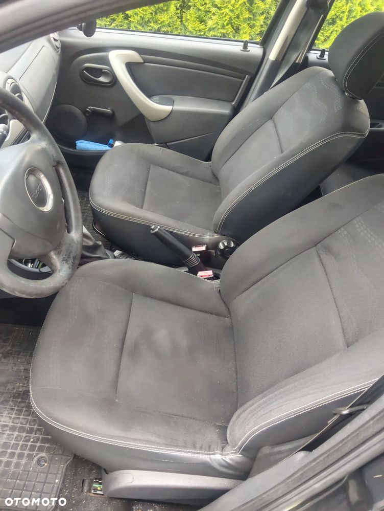 Dacia Sandero Stepway2 1.6 - 8