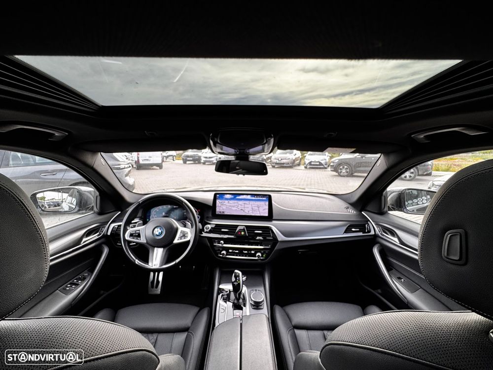 BMW 530 e Pack M - 21