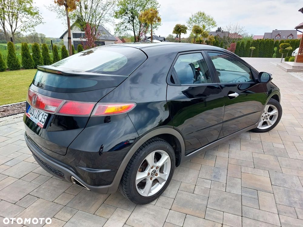 Honda Civic 1.8 Comfort - 18