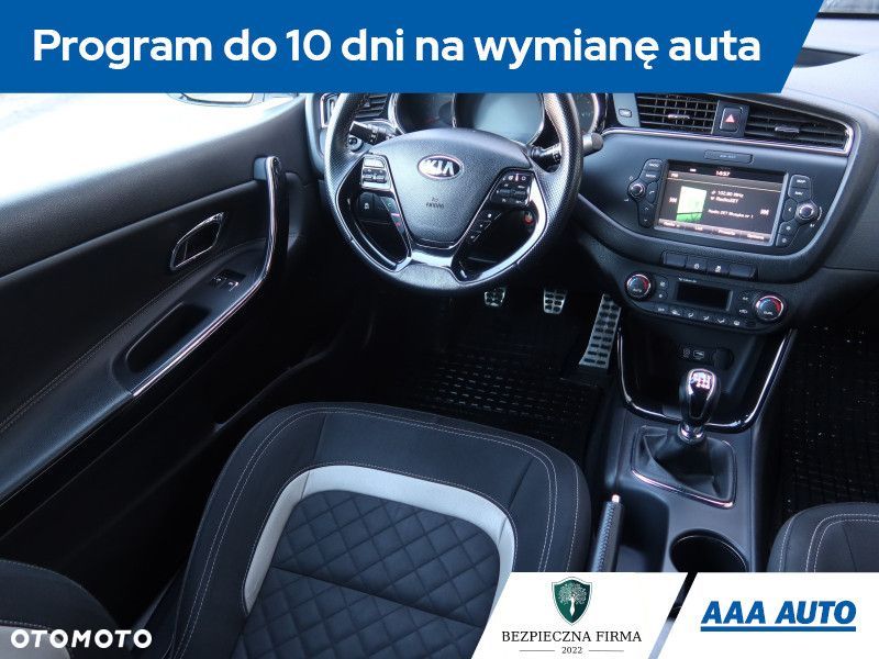 Kia Ceed - 9