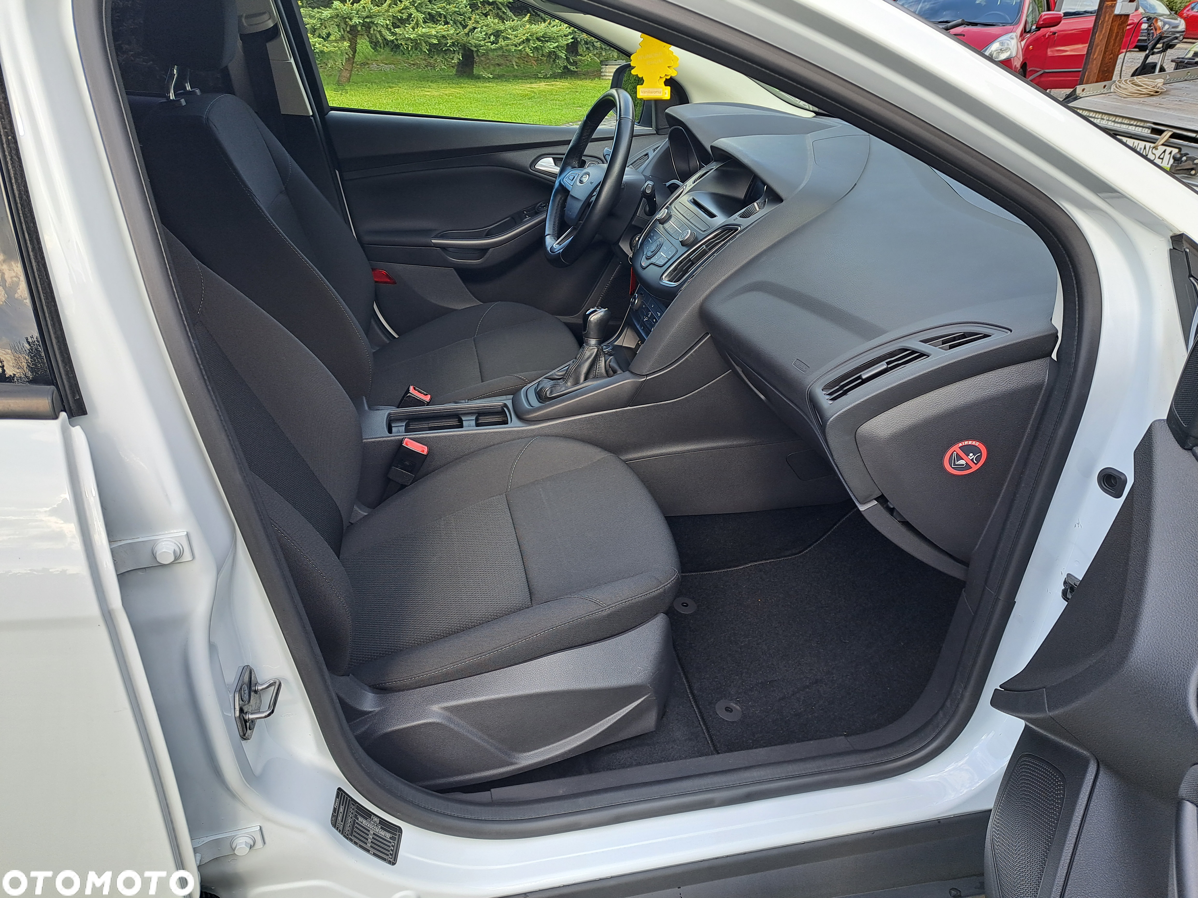 Ford Focus 1.0 EcoBoost Trend - 9
