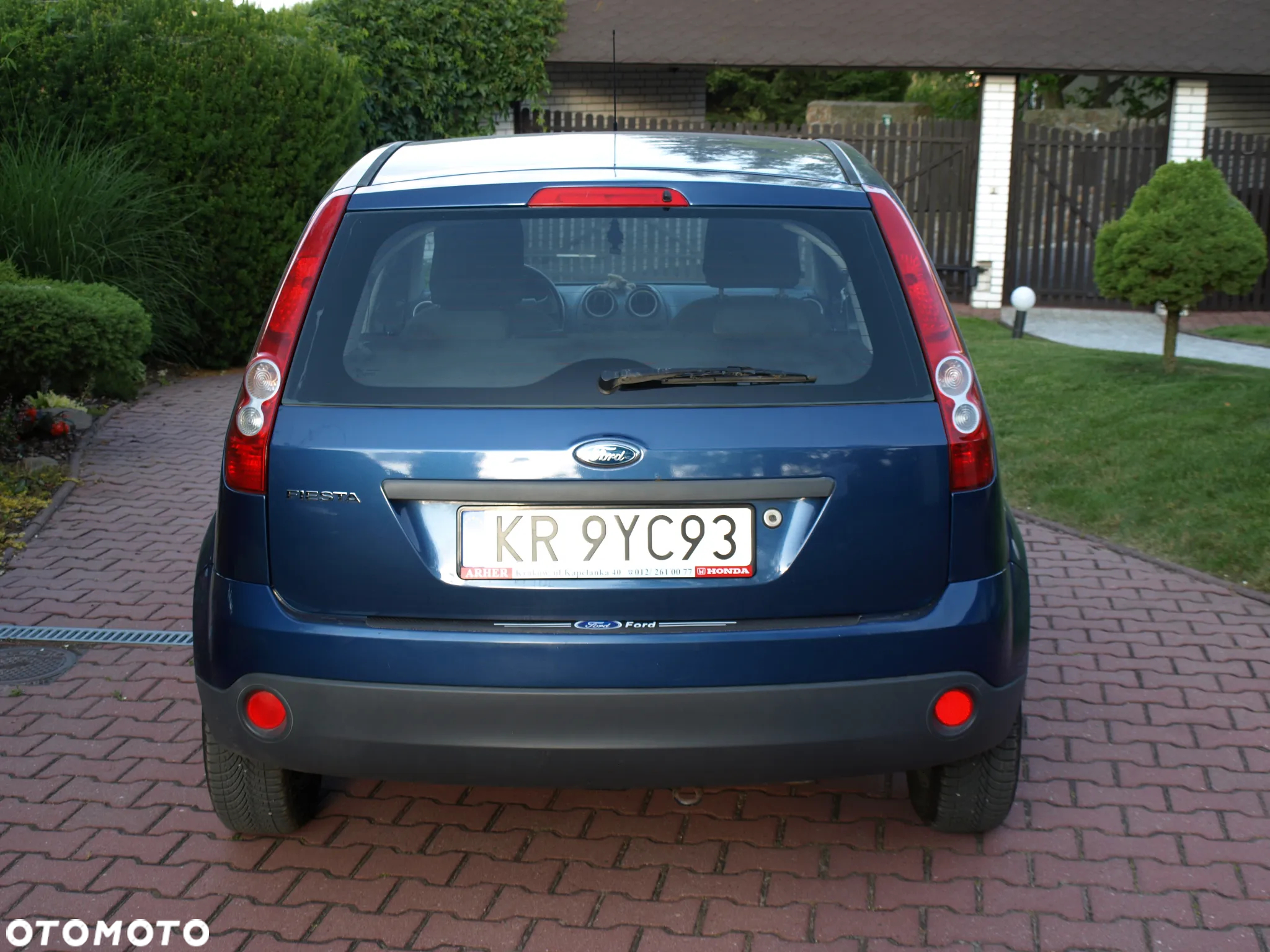 Ford Fiesta 1.3 Ambiente - 11