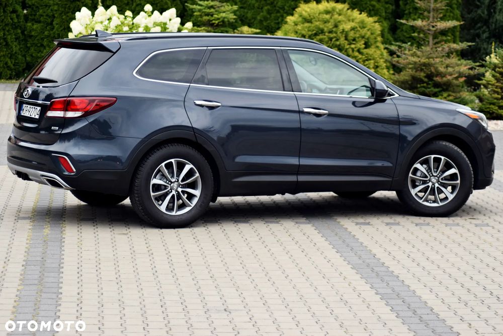 Hyundai Santa Fe - 2