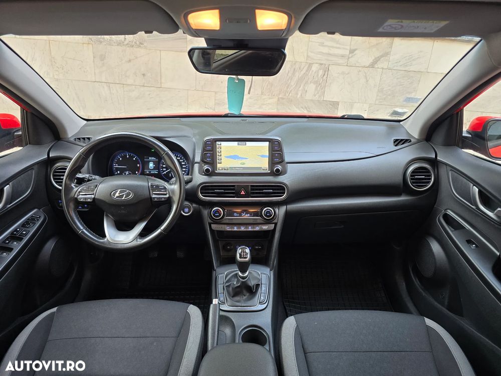 Hyundai KONA - 7