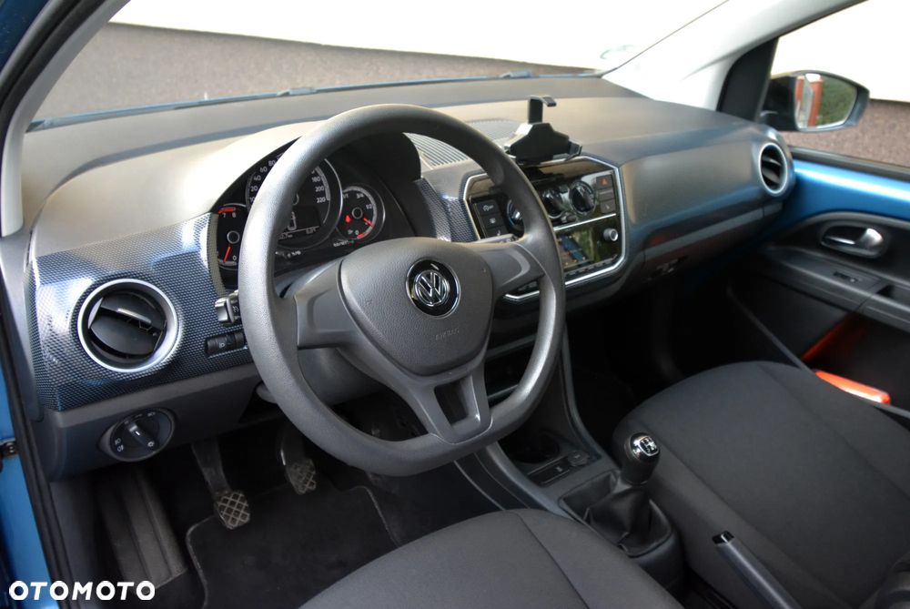 Volkswagen up! (BlueMotion Technology) move - 9