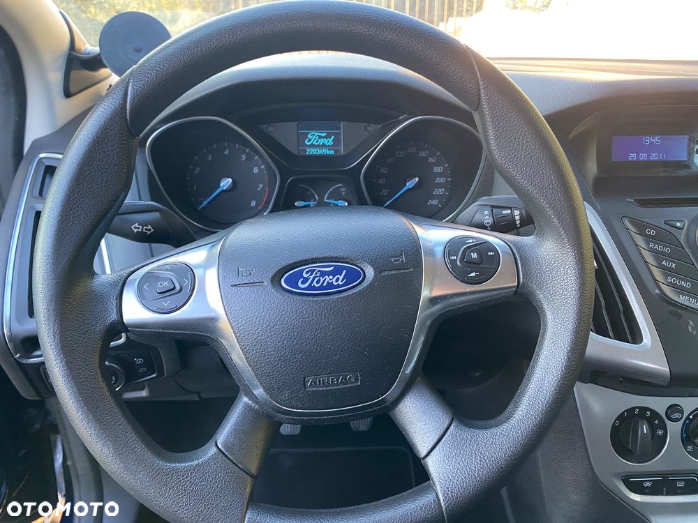 Ford Focus - 8
