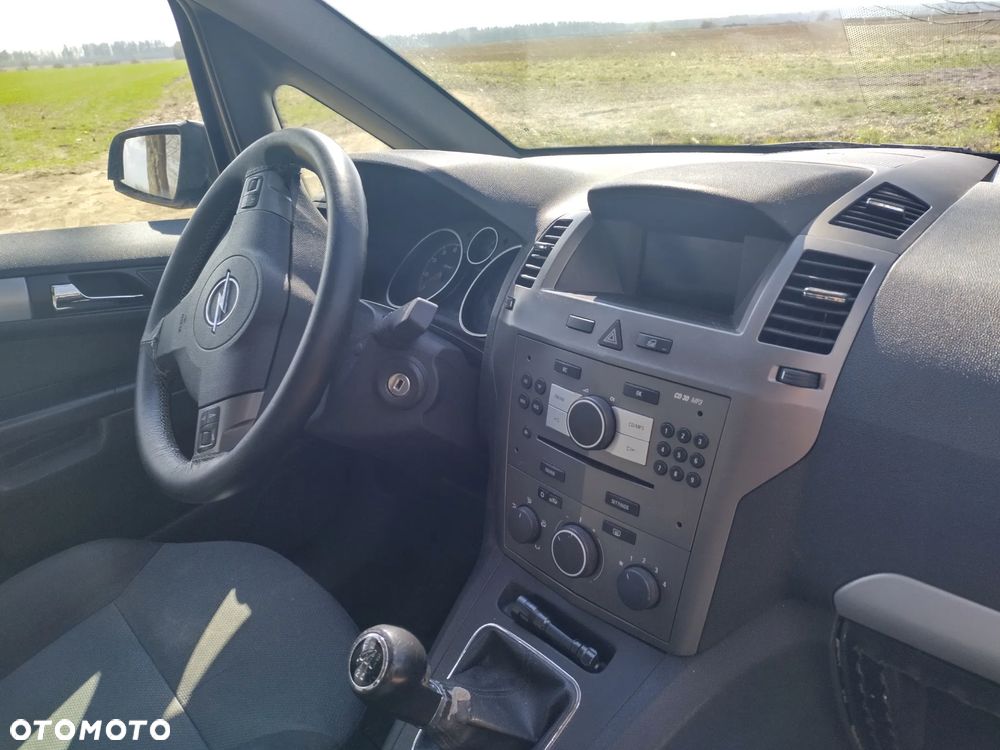 Opel Zafira 1.8 - 11