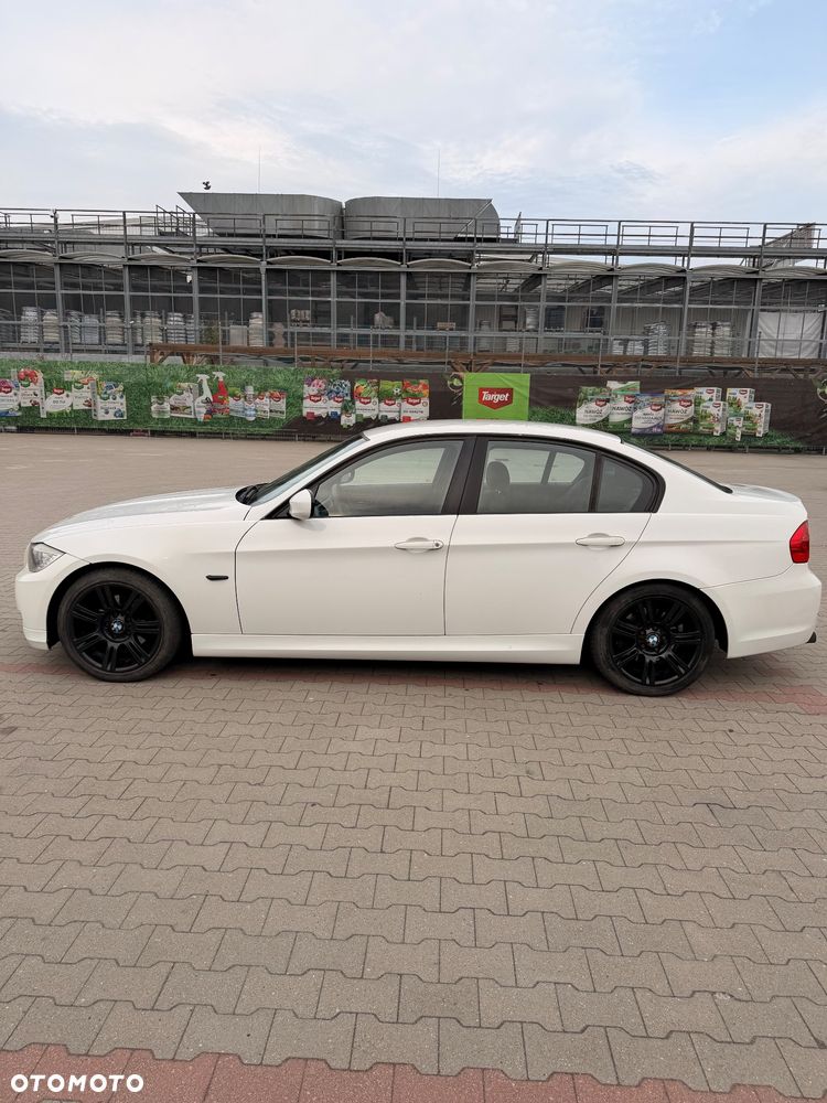 BMW Seria 3 318i - 6