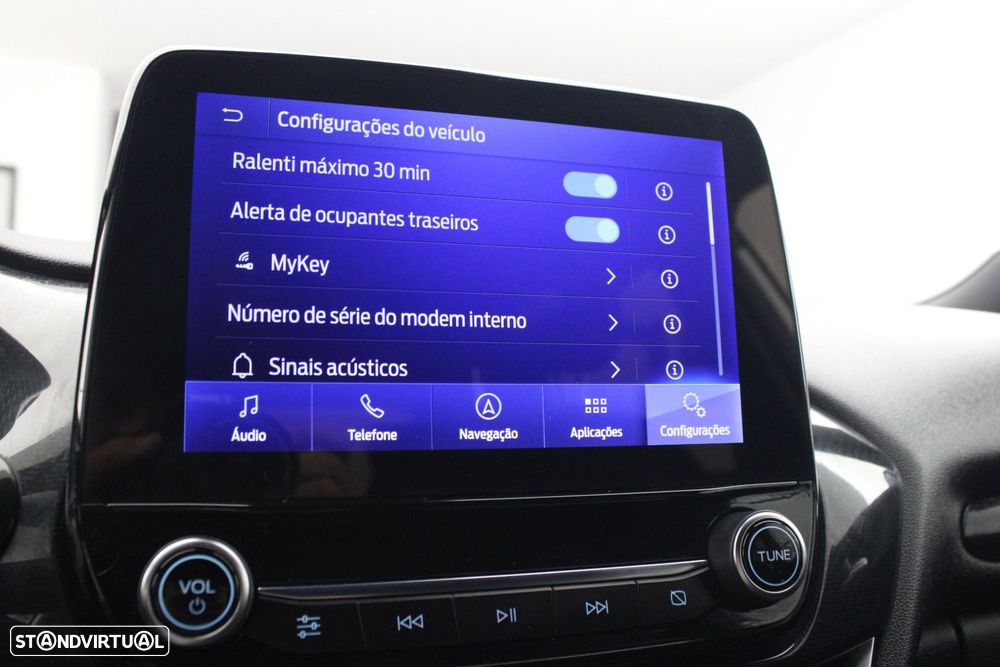 Ford Puma 1.0 EcoBoost MHEV ST-Line X Vivid Ruby Edition — fotografia 14