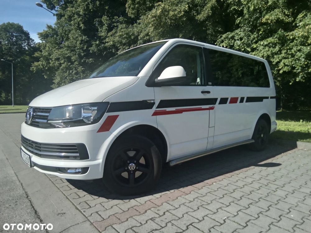 Volkswagen Caravelle - 1