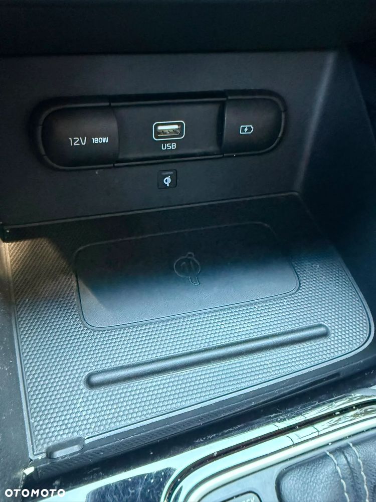 Kia Niro 1.6 GDI HEV 2WD OPF Edition 7 - 23