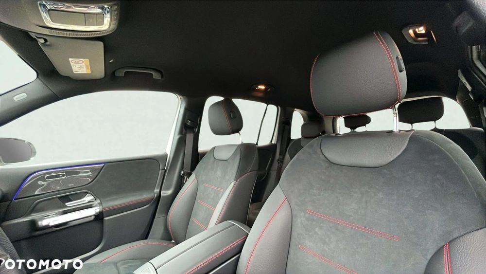 Mercedes-Benz GLB 200 d 4-Matic AMG Line 8G-DCT - 12