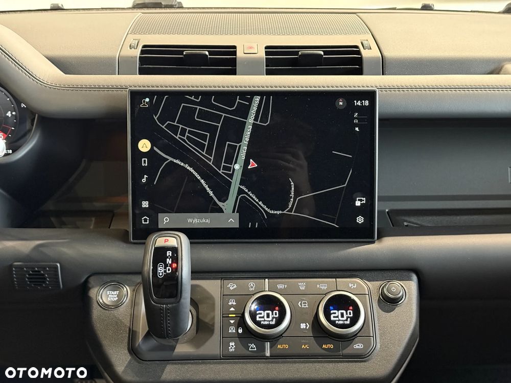 Land Rover Defender 3.0 D300 mHEV X-Dynamic HSE - 14