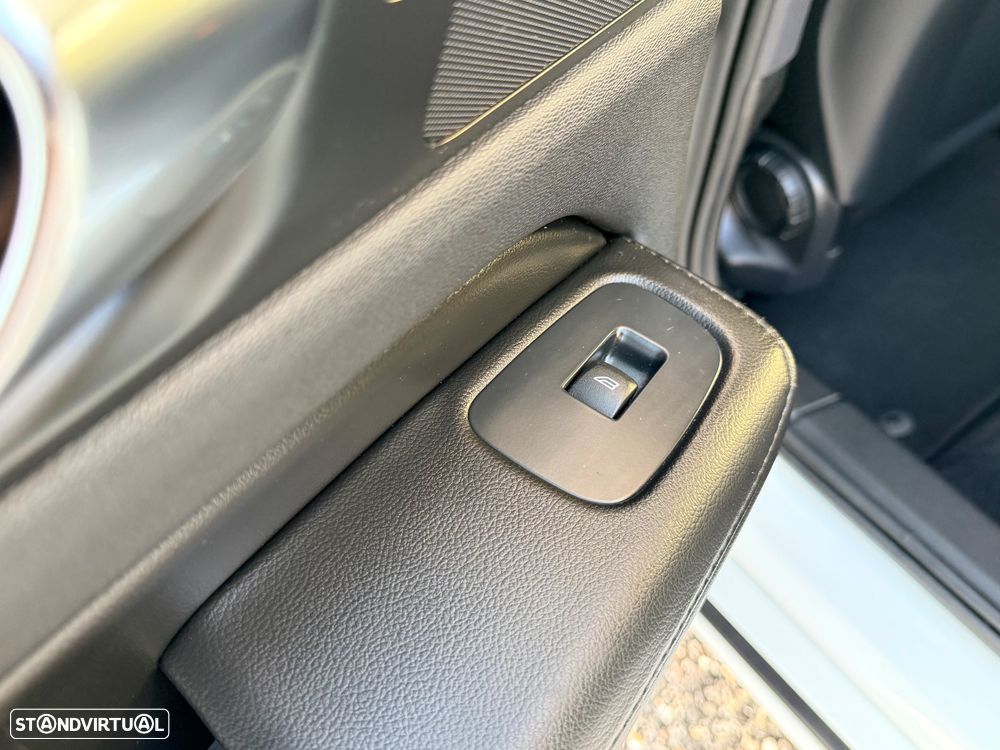 Volvo V60 2.0 T6 AWD TE Inscription - 33